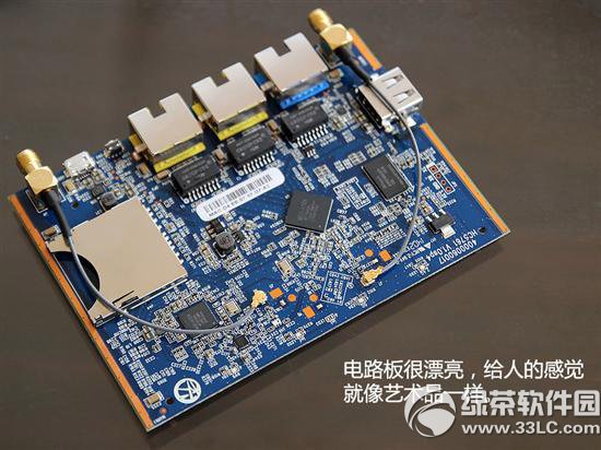 極路由2拆解評(píng)測(cè) 極路由極貳拆解2