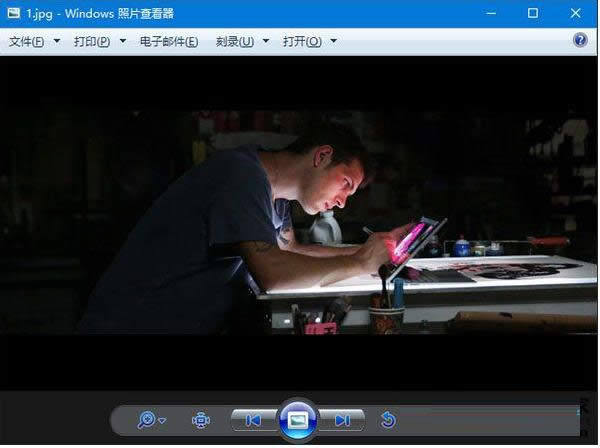 Win10系統(tǒng)更改Windows照片查看器背景顏色教程